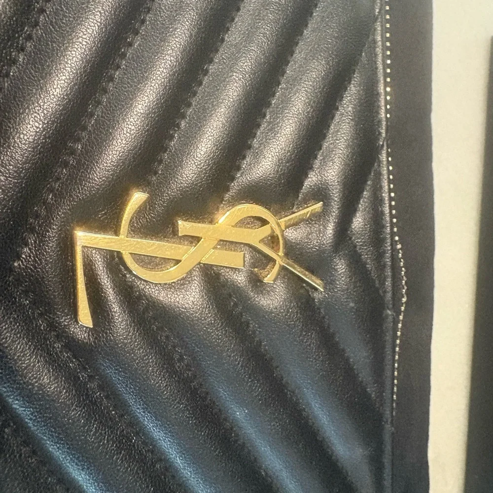 YSL clutch - Picture 3 of 10